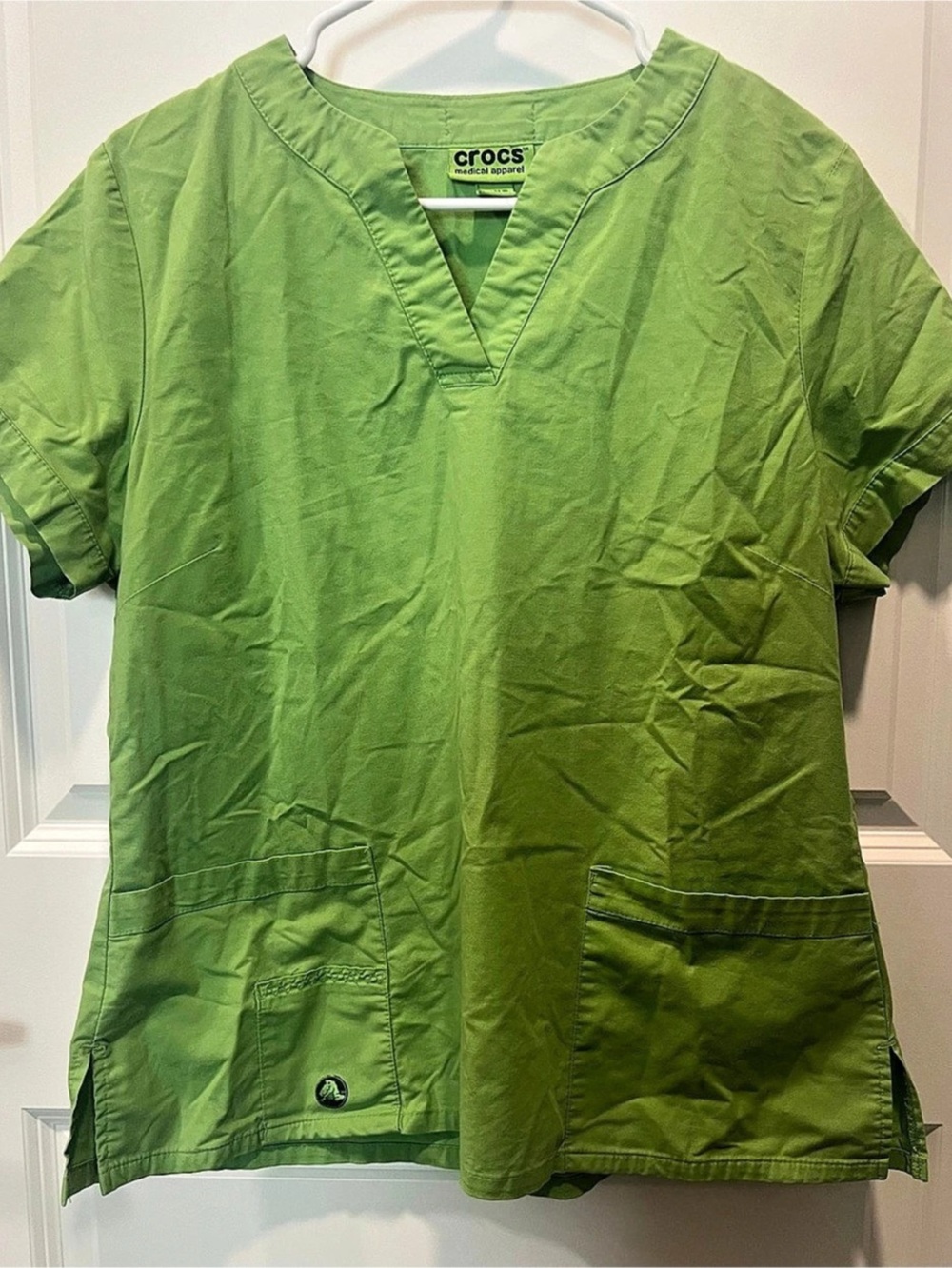 Crocs Medical Apparel Scrub Top in Green Medium